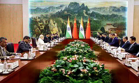 PM Modi, President Xi express commitment to fair, reasonable resolution of boundary issue (ANI)