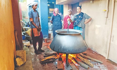 Trans women in Coimbatore making biryani