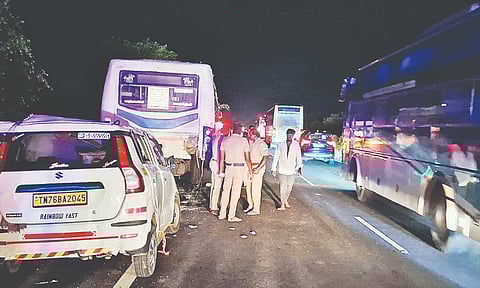 Cops inspect the accident spot at Siruganur in Tiruchy