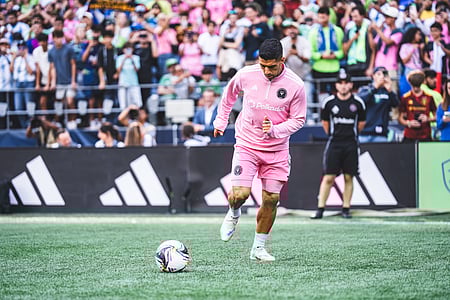 Miami’s Suarez handed 6-game suspension for spitting incident