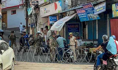 Markets return to life as restrictions eased for six hours in J-K's Doda