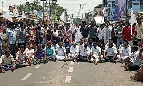 The family of Vairamuthu, along with the VCK members, staged a protest and demanded the arrest of Malini’s mother, Vijaya, under the SC/ST Act. CPM, members of Tamil Nadu Untouchability Eradication Front, AIDWA, and Malini staged a protest demanding action against Vijaya.