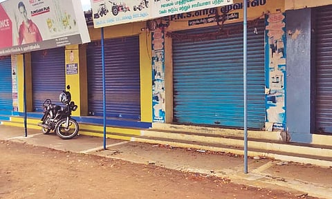 Shops remained closed in Tirupur