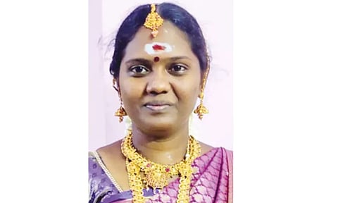 Madurai village headman's wife dies after setting herself on fire outside office