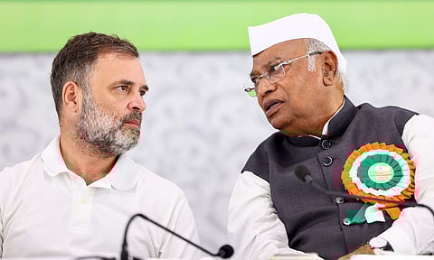 Congress President Mallikarjun Kharge with party leader and LoP in the Lok Sabha Rahul Gandhi during the extended Congress Working Committee (CWC) meeting, in Patna (PTI)&nbsp;
