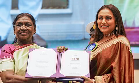 President Droupadi Murmu presents award to Bollywood actor Rani Mukerji during the 71st National Film Awards in New Delhi (PTI)