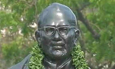Daily Thanthi founder Si Pa Aditanar's statue in Egmore&nbsp;