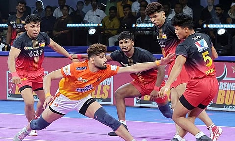 Action from the Puneri Paltan vs Bengaluru Bulls, Pro Kabaddi League 2025 match in Chennai. (Photo: Pro Kabaddi)