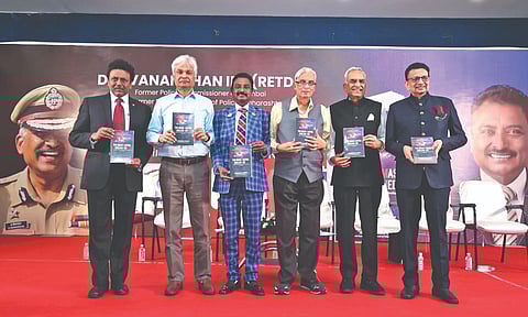 Former Police Commisioner of Mumbai and former DGP of Maharastra, D Sivanandhan IPS (second from right) along with other diginitaries present at the book launch on Sunday
