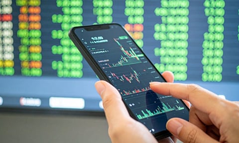 FIIs return to Indian markets (IANS)