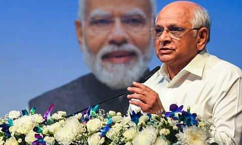 All 16 ministers in Gujarat submit resignations to CM Patel ahead of cabinet expansion