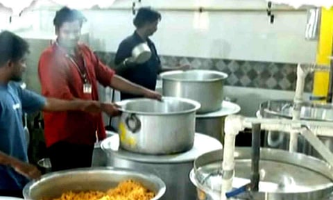 Chennai Corporation steps up monsoon preparedness; over 1.46 lakh people served meals