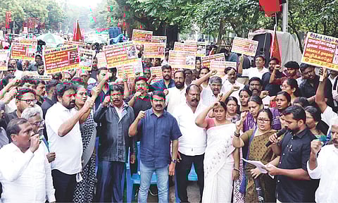 NTK chief coordinator Seeman leading protest against Special Intensive Revision at Egmore in Chennai on Monday
