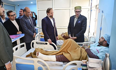Jammu and Kashmir Chief Minister Omar Abdullah meets injured victims undergoing treatment in the aftermath of an accidental explosion at Nowgam police station, in Srinagar district. (Photo: PTI)&nbsp;