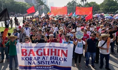 Protesters shout slogans during anti-corruption protest in Manila, Philippine (Photo: AP)