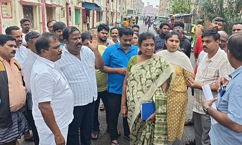 Enraged residents surround MLA over post-cyclone crisis in Perumbakkam Ezhil Nagar