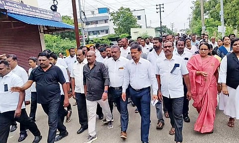 The accused, identified as Sivasubramanian from Urmel Azhagiyan village, is believed to have fled to Kerala, according to the officers.