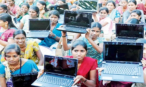 File image of students who received laptops from TN government&nbsp;