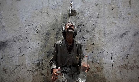 The maximum temperature may even leap to 46?C in parts of Delhi, a Met department official said.