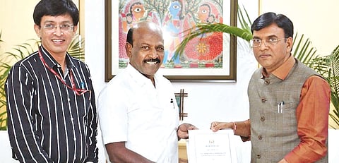 (L-R) Health Secretary J Radhakrishnan, Health Minister Ma Subramanian met Union Health Minister Mansukh Mandaviya in New Delhi