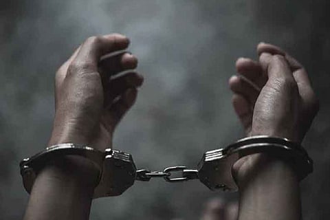 Police arrest 4 jewel thieves, including a juvenile, in just 4 hours of robbery