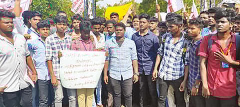 Students from Rajah Serfoji Government Arts College, Thanjavur, staged a protest