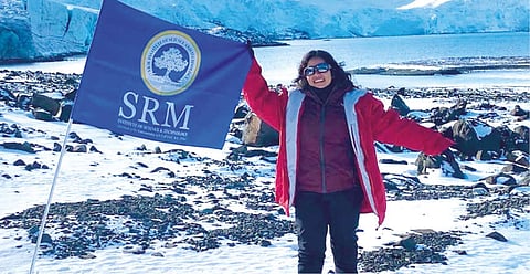 Maanasa Gopal with SRMIST flag at Antarctica