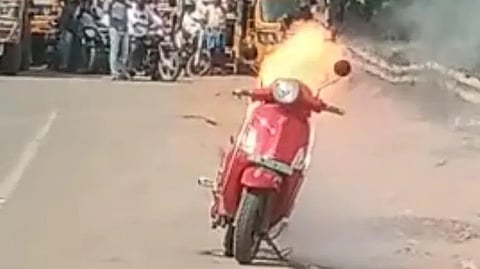 17 e-bikes charred as fire breaks out at showroom in Chennai