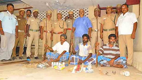 The accused with the country made guns.