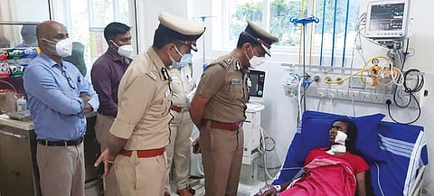 DGP C Sylendra Babu speaking with injured SI Margaret Teresa at Tirunelveli GMCH on Sunday.