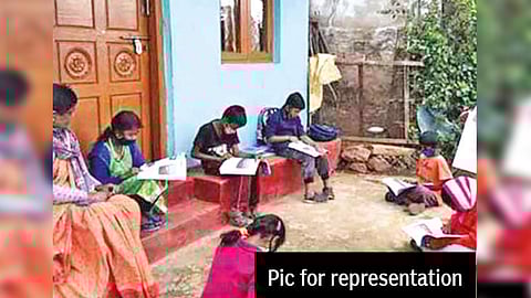 Many takers for Illam Thedi Kalvi lesson