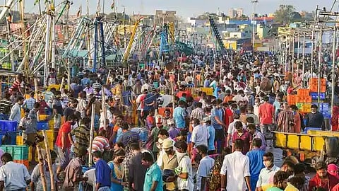 He added that even the demand for seafood went up and people thronged the market on the first Sunday since the ban started.