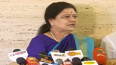 Sasikala at the press conference