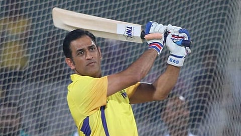 Dhoni takes external pressure out of the equation: Pretorius