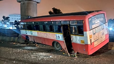 25 injured as bus hits metro pillar in Bengaluru