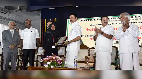 The Hon'ble CM Stalin presented certificates of appreciation to the best students at the A ++ Qualification Ceremony held by Judge Basheer Ahmed Syed Women's College (SIET) National Standards Committee, Chennai