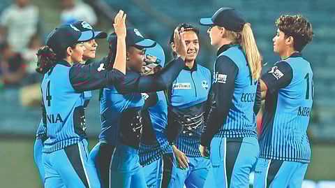 Supernovas celebrates the wicket of Smriti Mandhana