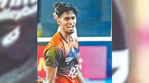 Guru Prasanth in Hyderabad Black Hawks colours during the PVL