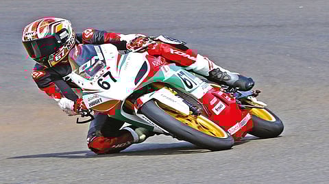Rajini Krishnan in action in the Pro-Stock 301-400cc race