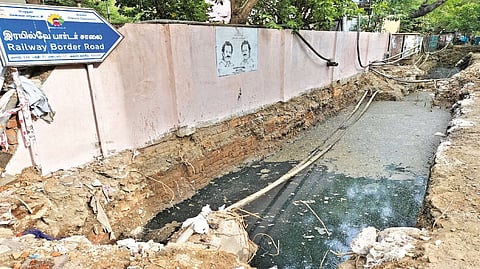 Railway Border Road in Kodambakkam
