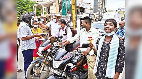 Thanjavur Town DSP Rajkumar and the police team helped the boy in the task.