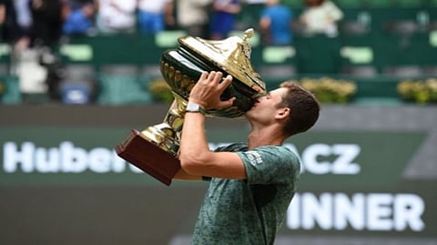 Hubert Hurkacz won the Halle Open title