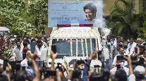 Mortal remains of Bollywood playback singer Krishnakumar Kunnath (KK), being taken to Versova Hindu cremation ground