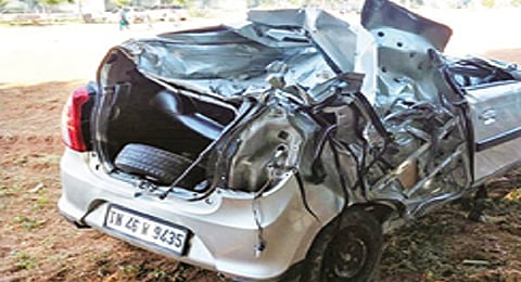 Car crashed into a median in Dharapuram in Tirupur district