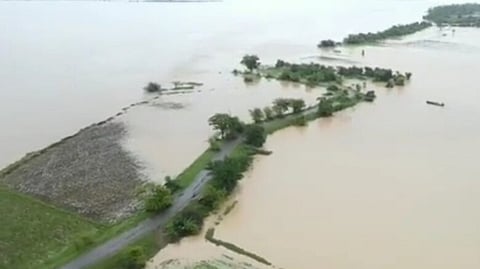 Telangana seeks Rs 1,000 crore from Centre for flood relief