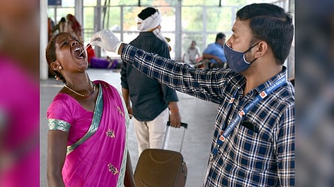 The death toll in the country rose to 5,25,305.