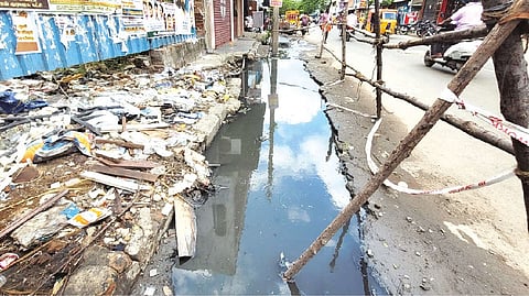 A portion of storm water drain left open at Pulianthope