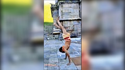 DeTect: Image of young Modi performing handstand is fake
