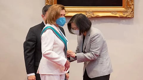 Pelosi receives the Order of Propitious Clouds with Special Grand Cordon Tsai