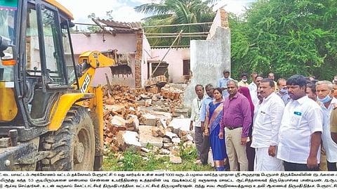 1,000-yr-old temple freed from encroachments near Arakkonam